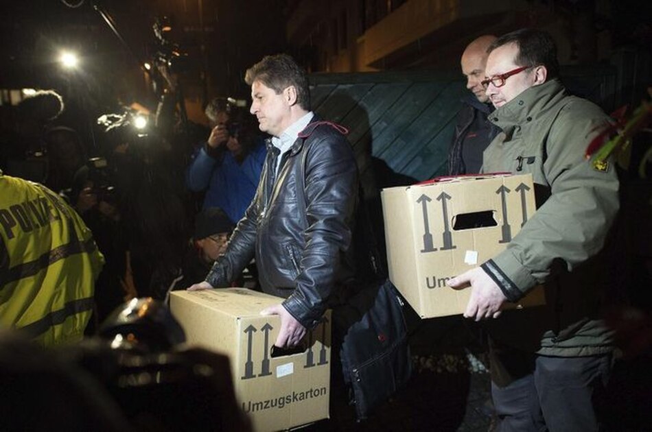 El piloto de Germanwings trató de abrir la puerta de la cabina con un hacha