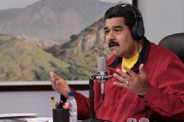 Maduro dice que 'grandes medios' montaron campaña contra el Mundial en Brasil