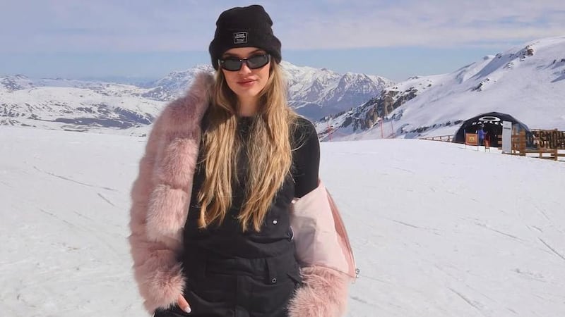 La vida de las niñeras de millonarios: ‘Tuve que hacer la maleta de un día para otro para recoger un Ferrari en Francia’