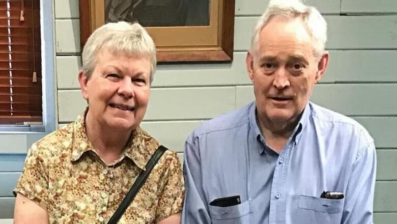 ‘Fuiste tú’: cómo un médico desenmascaró a la mujer que asesinó a 3 familiares con hongos venenosos que les sirvió en un almuerzo