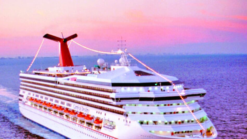Carnival Corp podría retrasar cruceros