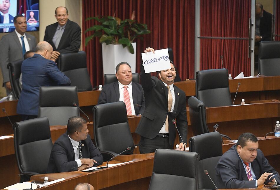 Empresas corruptas centran debate sobre cambios a Ley 22