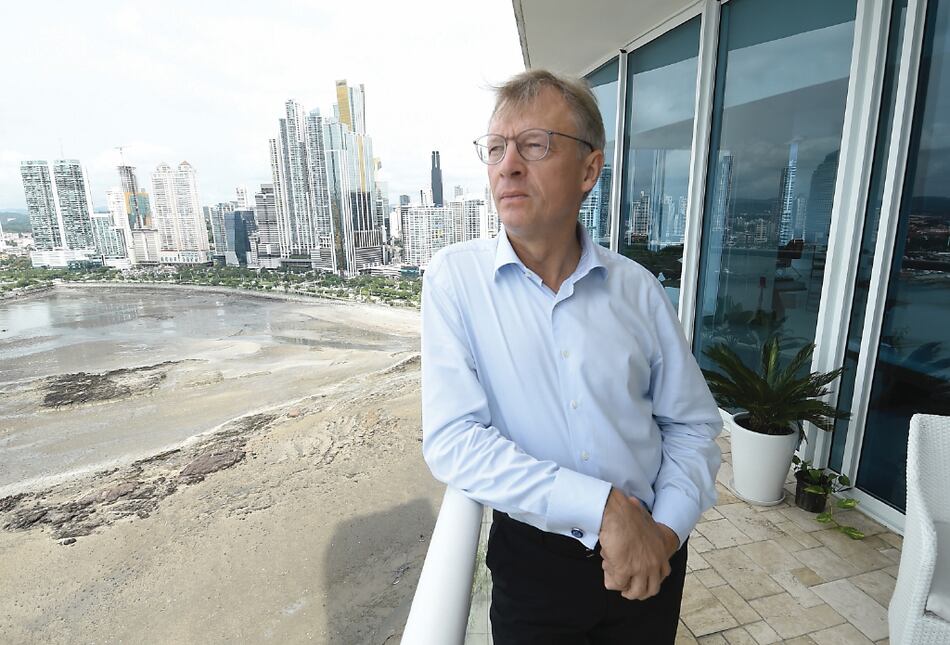 Más allá de las listas grises