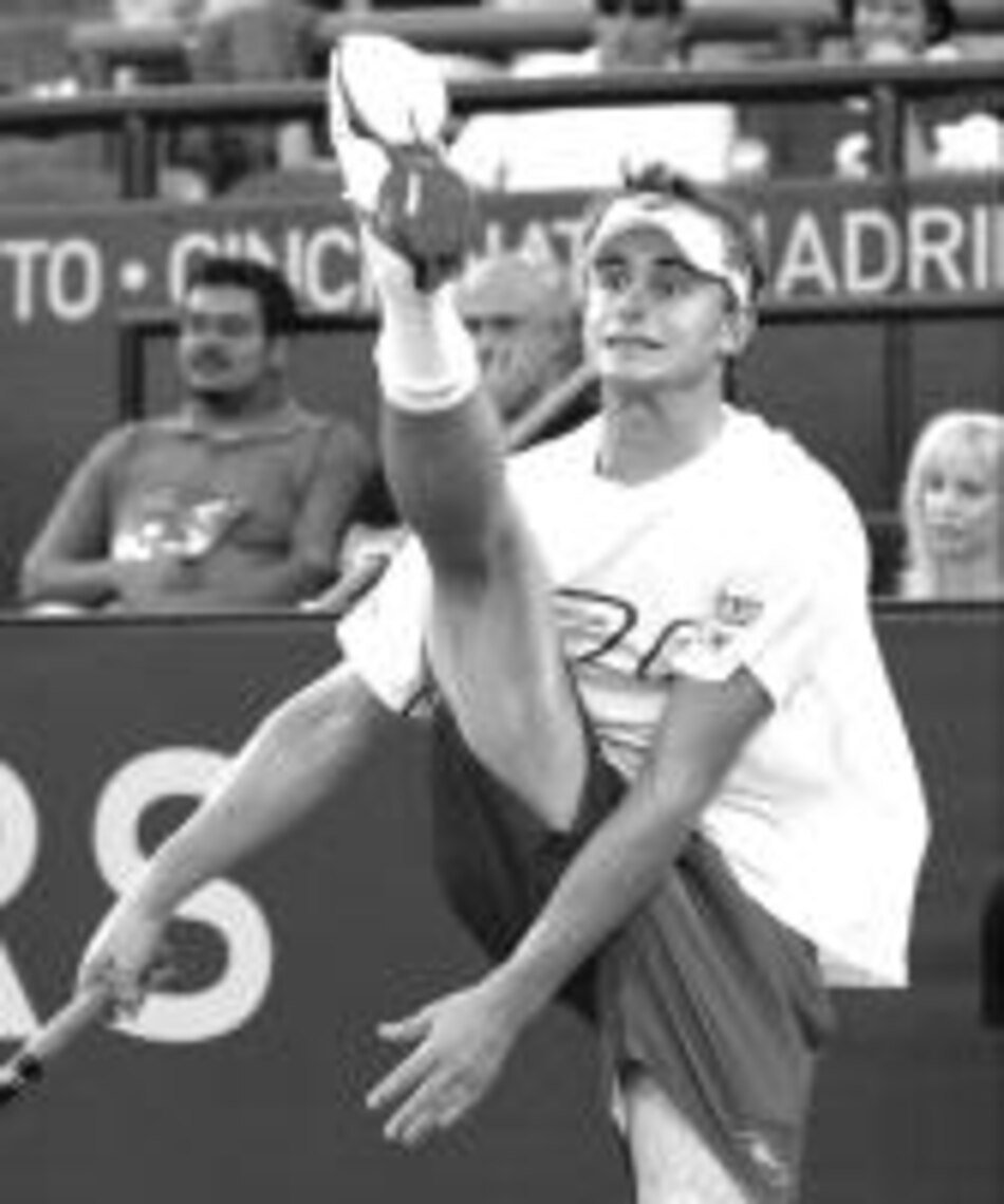 Cañas vence a Safin en Toronto