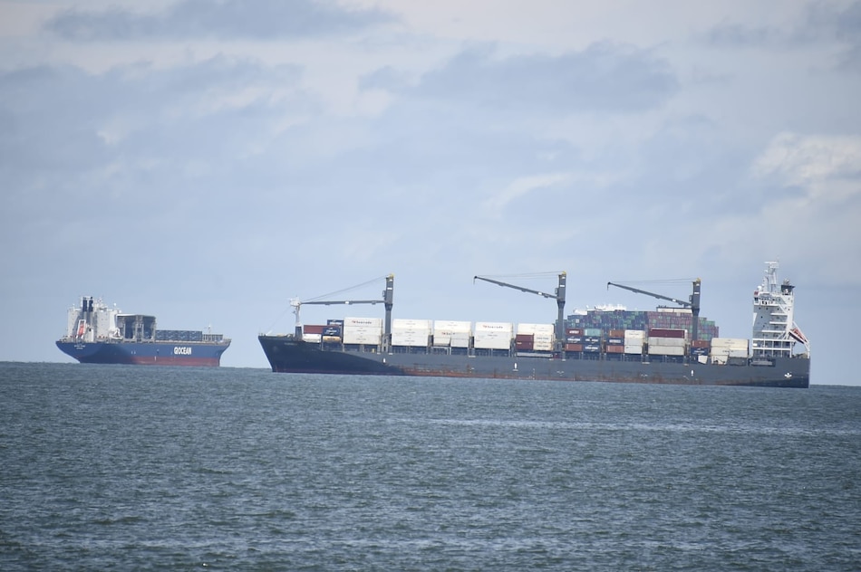 Canal de Panamá intenta compensar a sus clientes con reducción de cargo de agua y aferrándose al calado