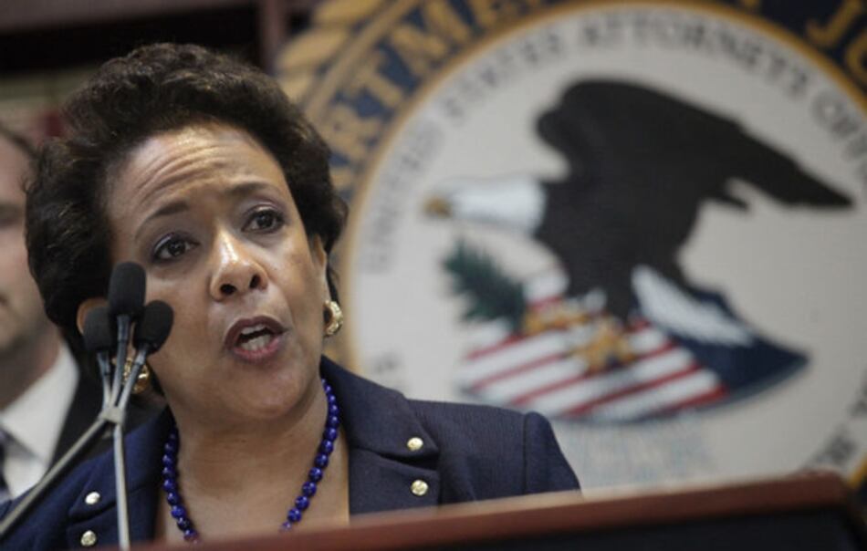 Escándalo en FIFA apenas está empezando a conocerse, autoridades de EU