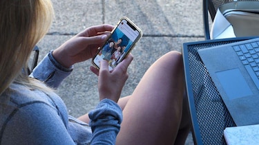 "La era de la impunidad ha terminado": ¿qué les espera a las grandes tecnológicas tras el histórico veredicto contra Meta y Google sobre la adicción a las redes sociales?