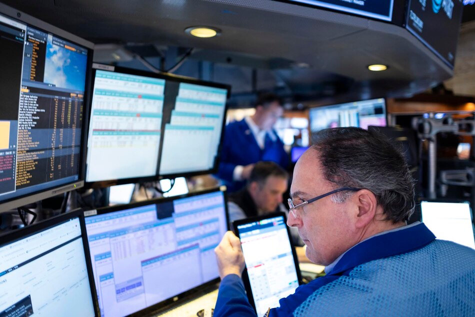 Wall Street cerró al alza luego de que la Fed mantuviera las tasas