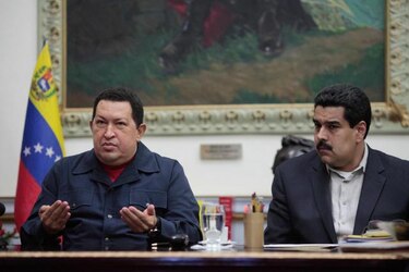 Maduro jura emocionado lealtad a Chávez ‘hasta más allá de esta vida’