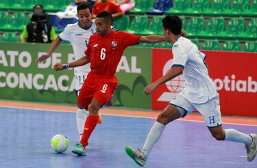 Panamá suma otra victoria; aplasta 10-3 a Honduras