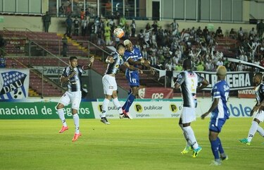 Plaza Amador y Árabe Unido jugarán la final del torneo Apertura