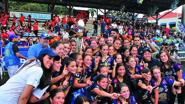 Owls y Raiders dominan