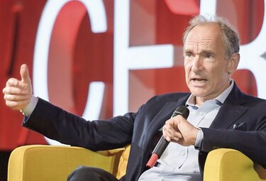 Tras cumplir 30 años, la web debe mejorar servicio