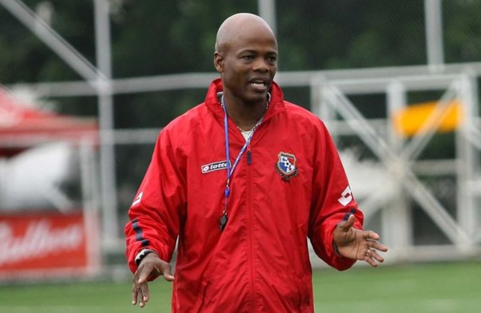 Filman documental de exfutbolista panameño Julio Dely Valdés