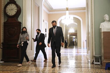 Defensa de Trump pide rechazar acusación por ser ‘venganza política’