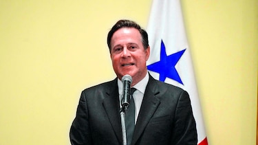 Presidente Juan Carlos Varela regresa al país luego de estar en Londres y Gales en 'viaje personal'