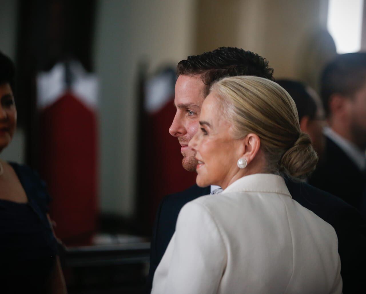 Mayer Mizrachi junto a su mamá Rebeca Matalon. Isaac Ortega.