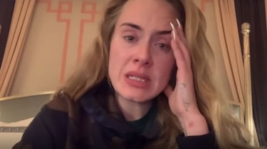 En llanto, Adele cancela conciertos en Las Vegas por Covid-19