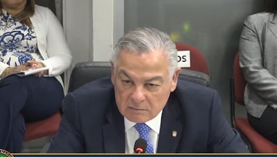 Contralor Anel Flores frena compra de vehículos para el Estado 
