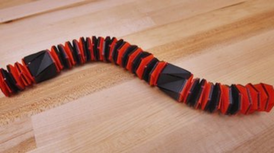 Nuevo robot oruga que se dobla diseñado para laberintos