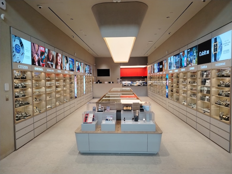 Relojín Multiplaza reabre sus puertas con un nuevo concepto de tienda: más moderno, intuitivo y lleno de estilo