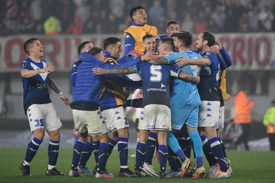 Vélez elimina a River Plate de la Copa Libertadores y avanza a cuartos