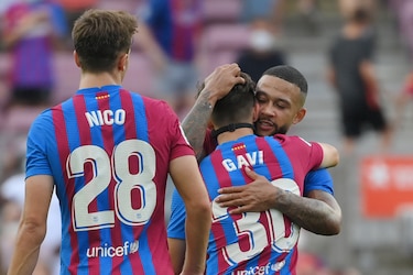 Depay conquista al Camp Nou liderando el triunfo del Barça ante el Getafe
