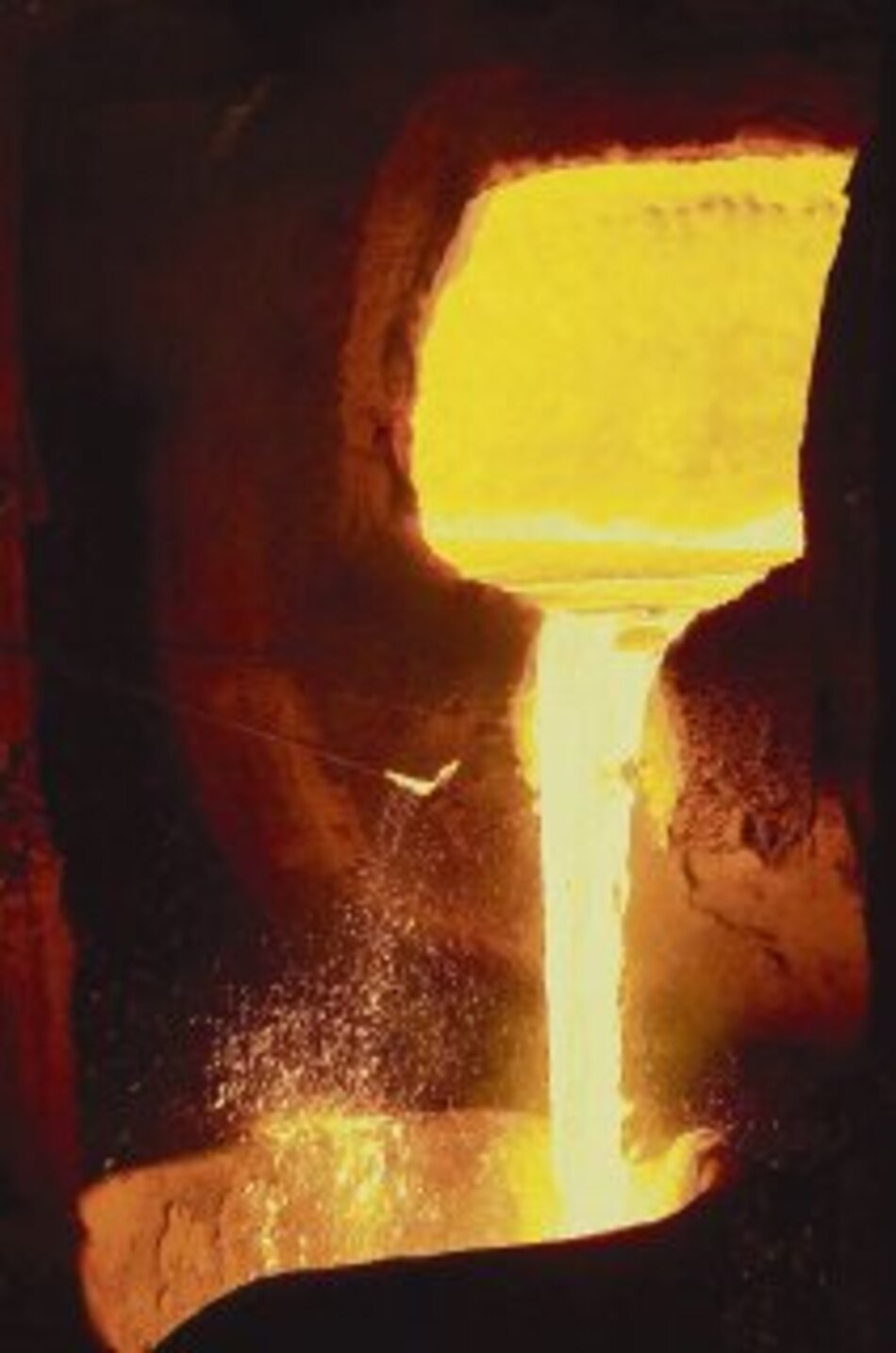 Accionistas se resisten a pacto con Chinalco