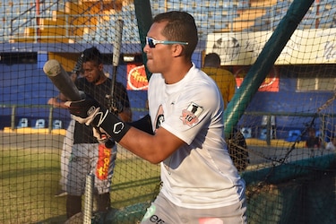 La selección mayor de béisbol de Los Santos suspende sus entrenamientos
