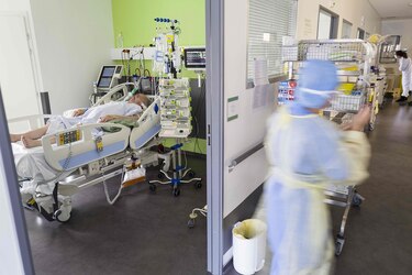 El coronavirus podría provocar la muerte de 1.8 millones de personas