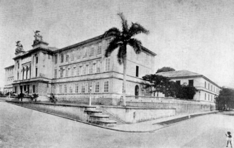 Aniversario del Instituto Nacional