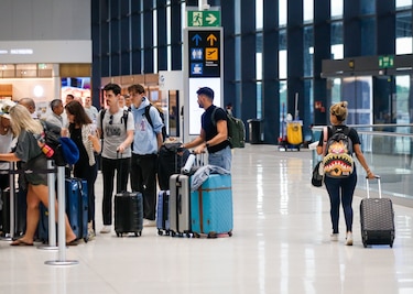 Así operaba el cambio de etiquetas de las maletas para traficar droga desde el Aeropuerto de Tocumen