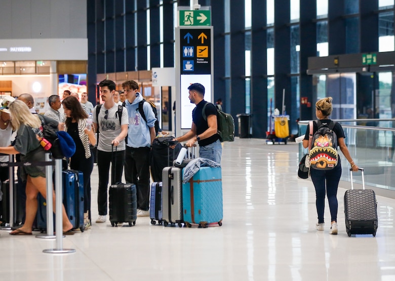 Así operaba el cambio de etiquetas de las maletas para traficar droga desde el Aeropuerto de Tocumen