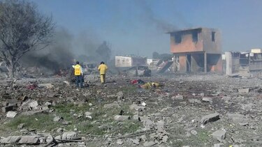 Explosión por juegos pirotécnicos deja 24 muertos en el centro de México