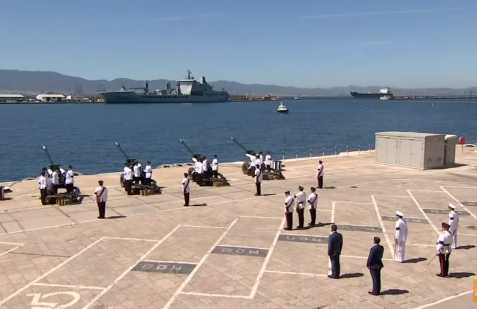 96 salvas de cañón por la vida de Isabel II, la reina británica más longeva