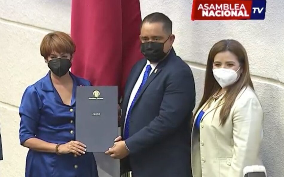 Pleno de la Asamblea Nacional ratifica a Mayra Inés Silvera como nueva directora de la Senniaf