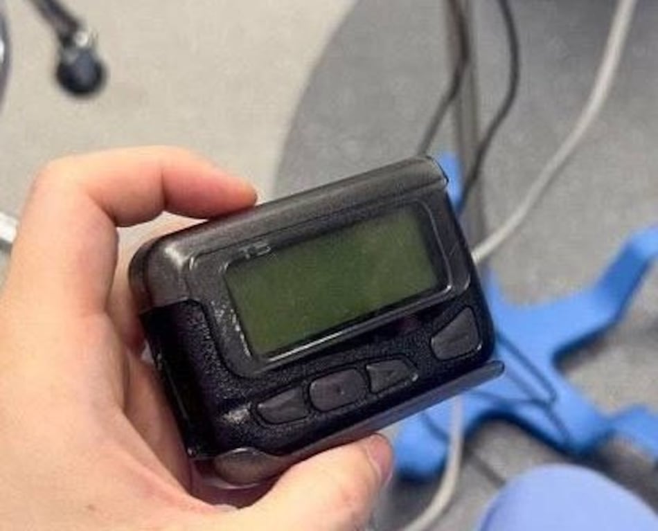 Decenas de heridos por la explosión masiva de ‘beeper’ en áreas de Hizbulá en el Líbano
