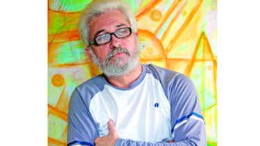 Moisés Pascual viaja con sus versos