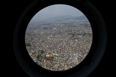 Al menos 57 muertos en otro gran sismo en Nepal