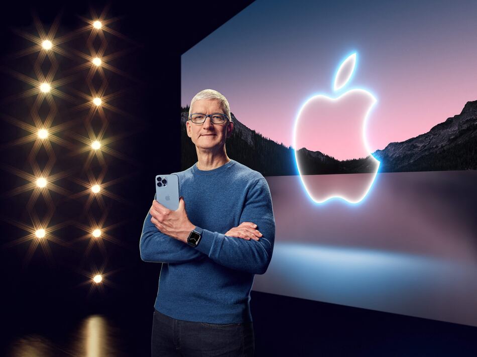 El jefe de Apple se embolsó casi 100 millones de dólares en 2021