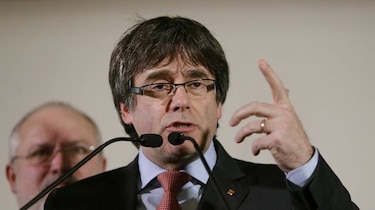 Separatistas catalanes apoyan a Puigdemont como presidente