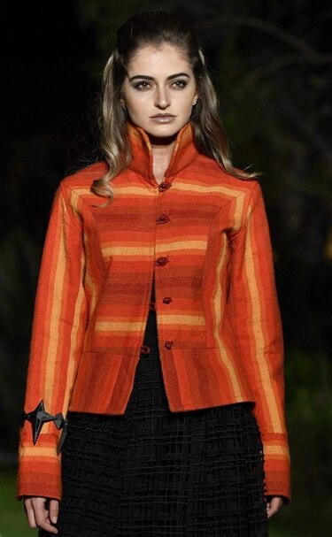 La arquitectura andina de los 'cholets' transita a la alta costura