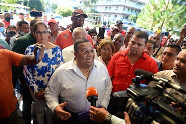 Diógenes Galván derrota a Alex Lee en la alcaldía de Colón