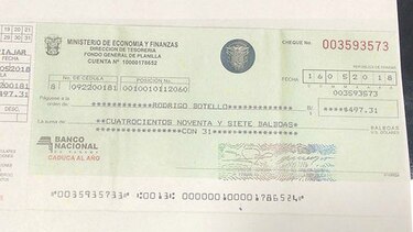 Adolfo Valderrama publica cheques de su sobrino y asegura que no es 'botella'