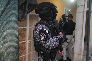 Al menos 11 aprehendidos durante operativo antipandillas en Colón