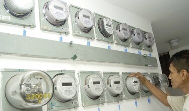 Corte Suprema evaluará contrato que afecta el costo de la electricidad