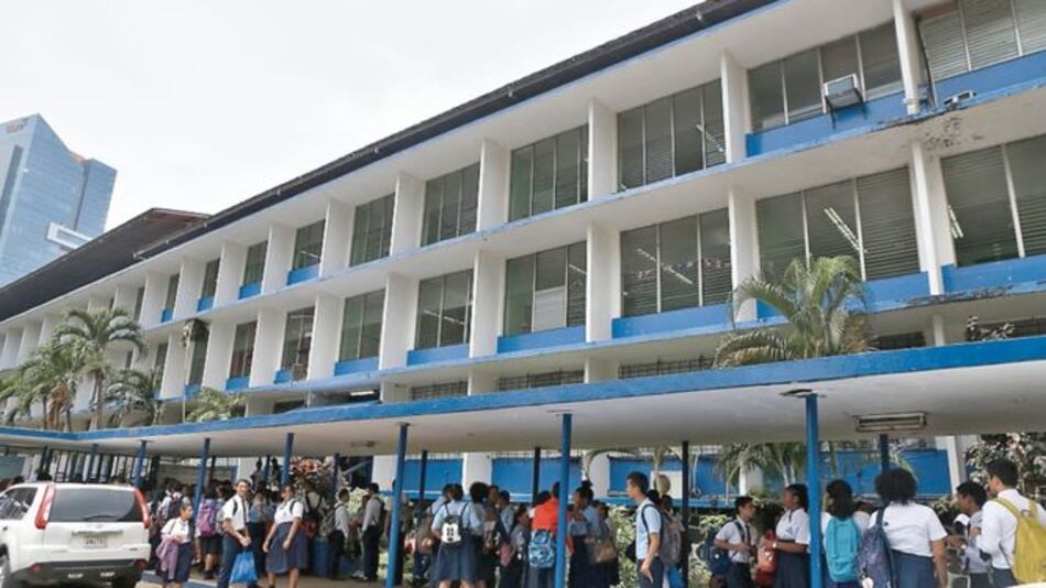 Obras en escuela son licitadas por segunda ocasión