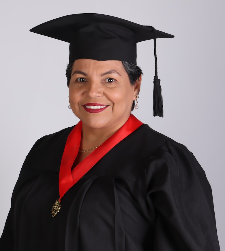 La Universidad de Panamá presenta a los graduados de su Facultad de Derecho y Ciencias Políticas