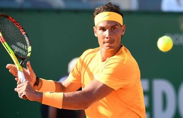 Nadal, a paso firme en Monte Carlo; Thiem elimina a Djokovic