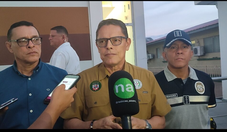 Panamá espera disminuir ingreso de 200 mil migrantes irregulares este año, según ministro Ábrego